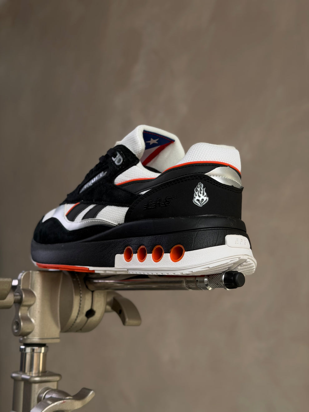 RBK® ERS World "White/Black/Orange"
