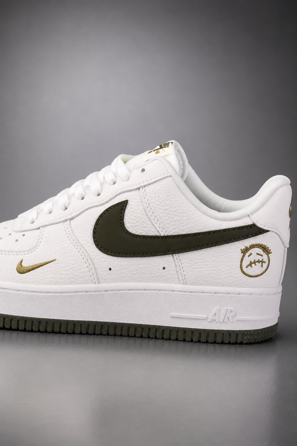 NK® Air Force 1 Low x Travis Scott "White/Olive"