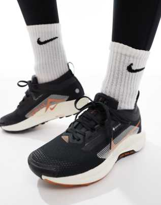 NK® Pegasus Trail 5 GTX "Black / Sail / Orange"