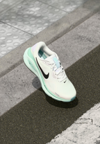 NK® Structure 26 "White / Mint Foam"