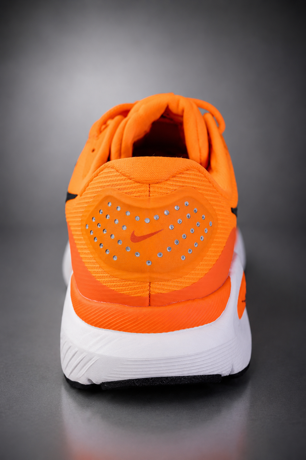 NK® React X Infinity Run 4 "Safety Orange/Black"