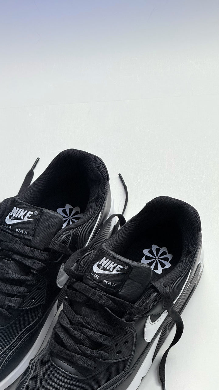 NK® Air Max 90 "Black/White"