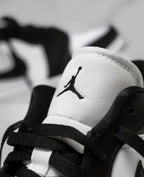 NK® Air Jrdn 1 Low "Black/White"