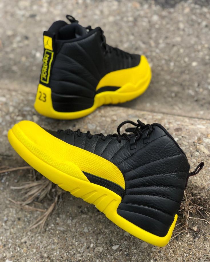 NK® Air JRDN 12 Retro "University Gold/Black"