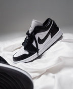 NK® Air Jrdn 1 Low "Black/White"
