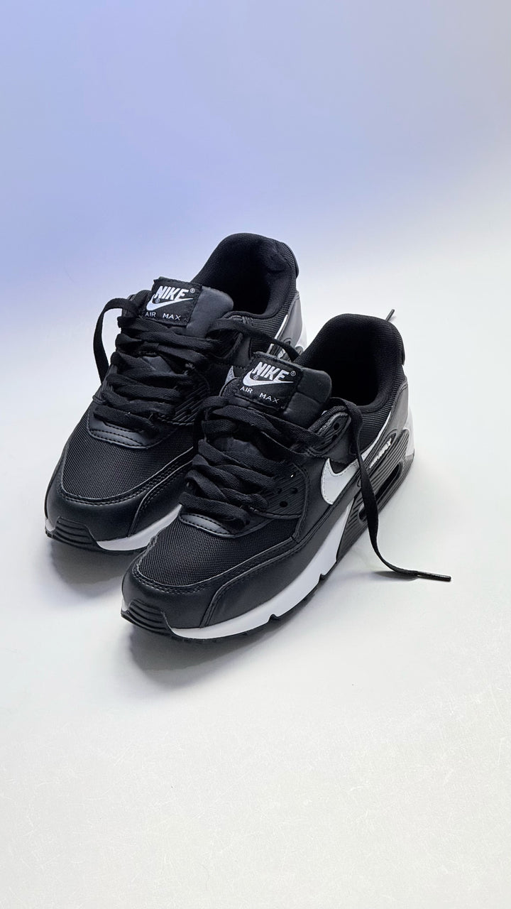 NK® Air Max 90 "Black/White"