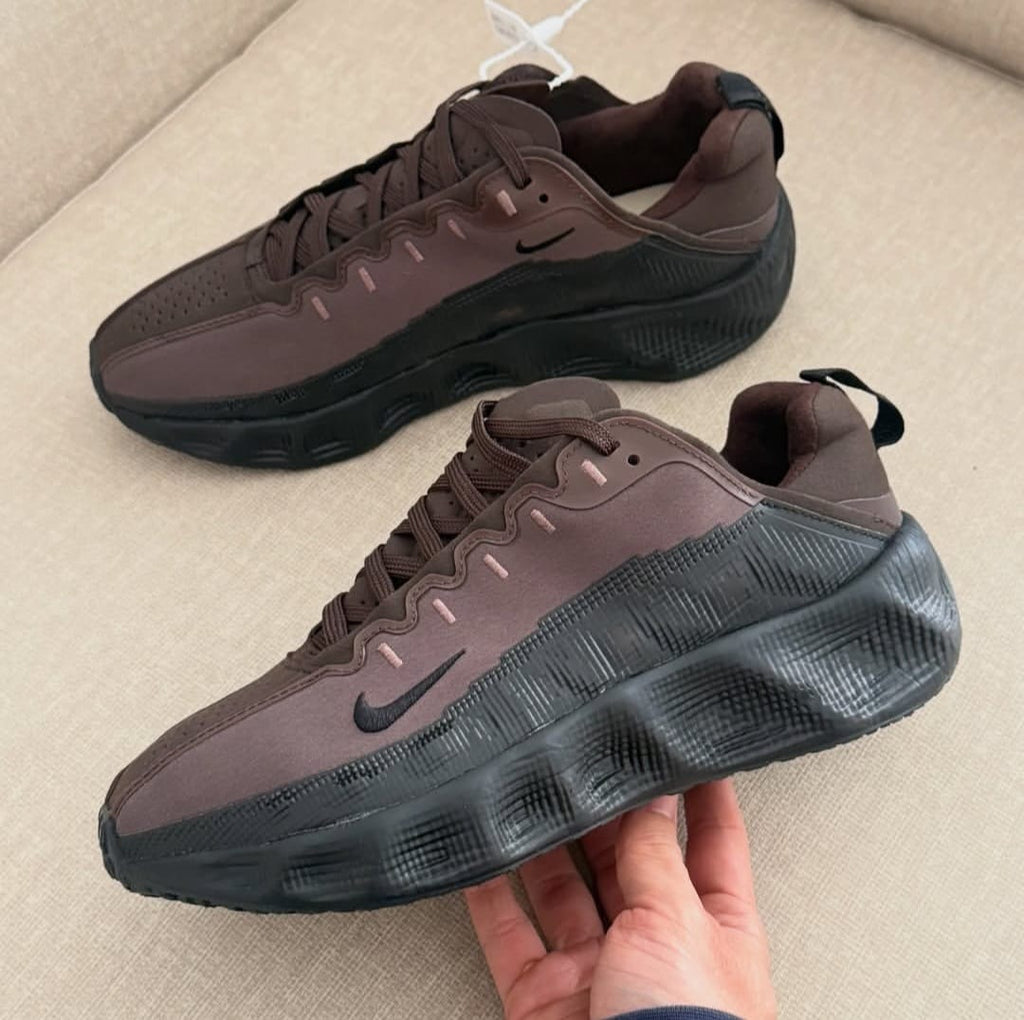 NK® ZoomX Invincible Run 3 "Baroque Brown/Black"