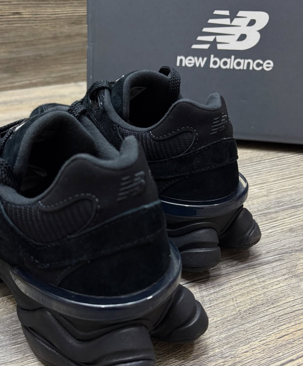 NB® 9060 "Triple Black".