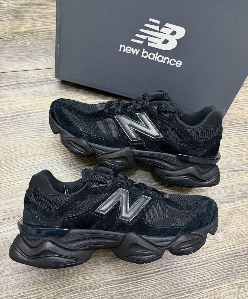 NB® 9060 "Triple Black".