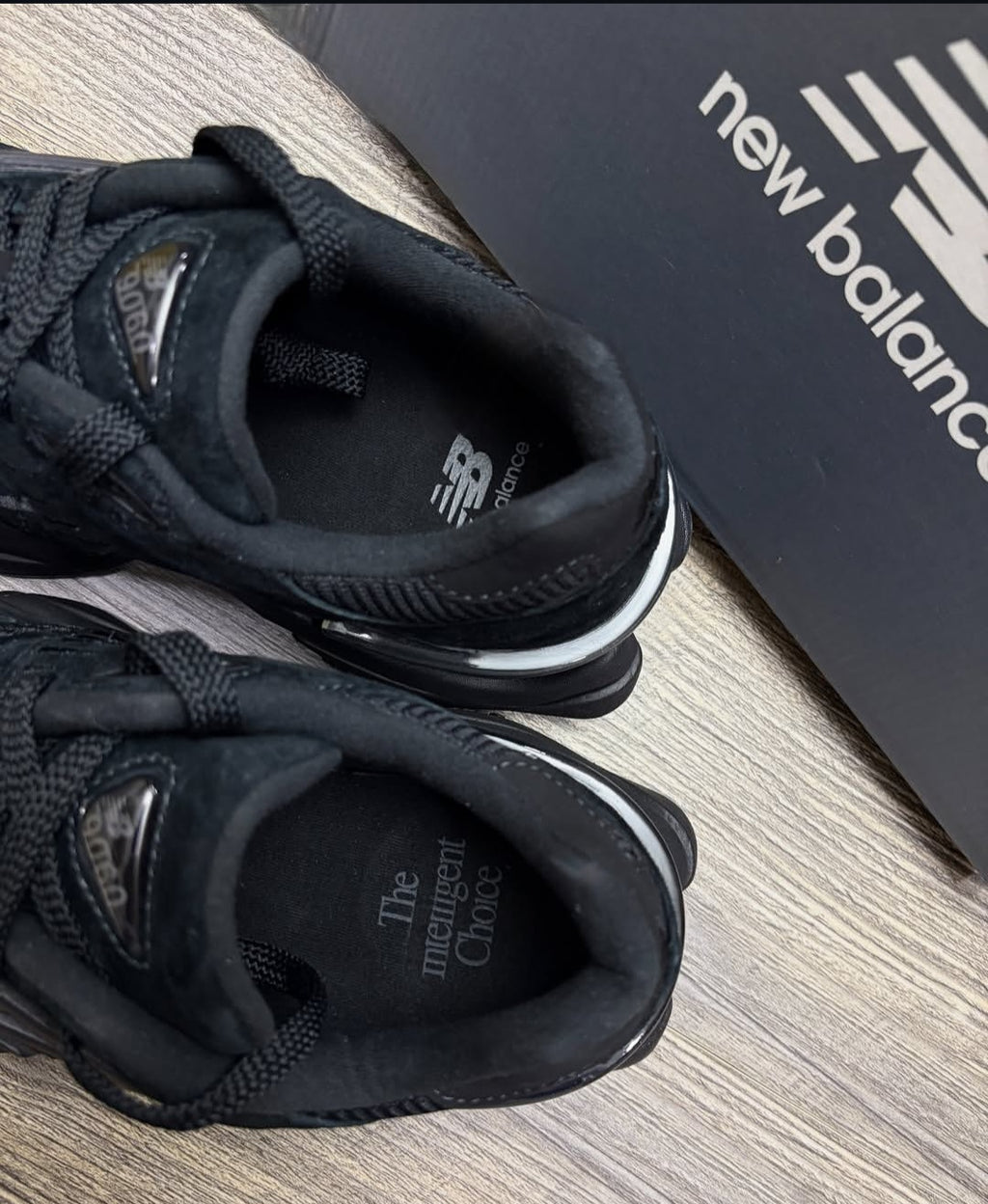 NB® 9060 "Triple Black".