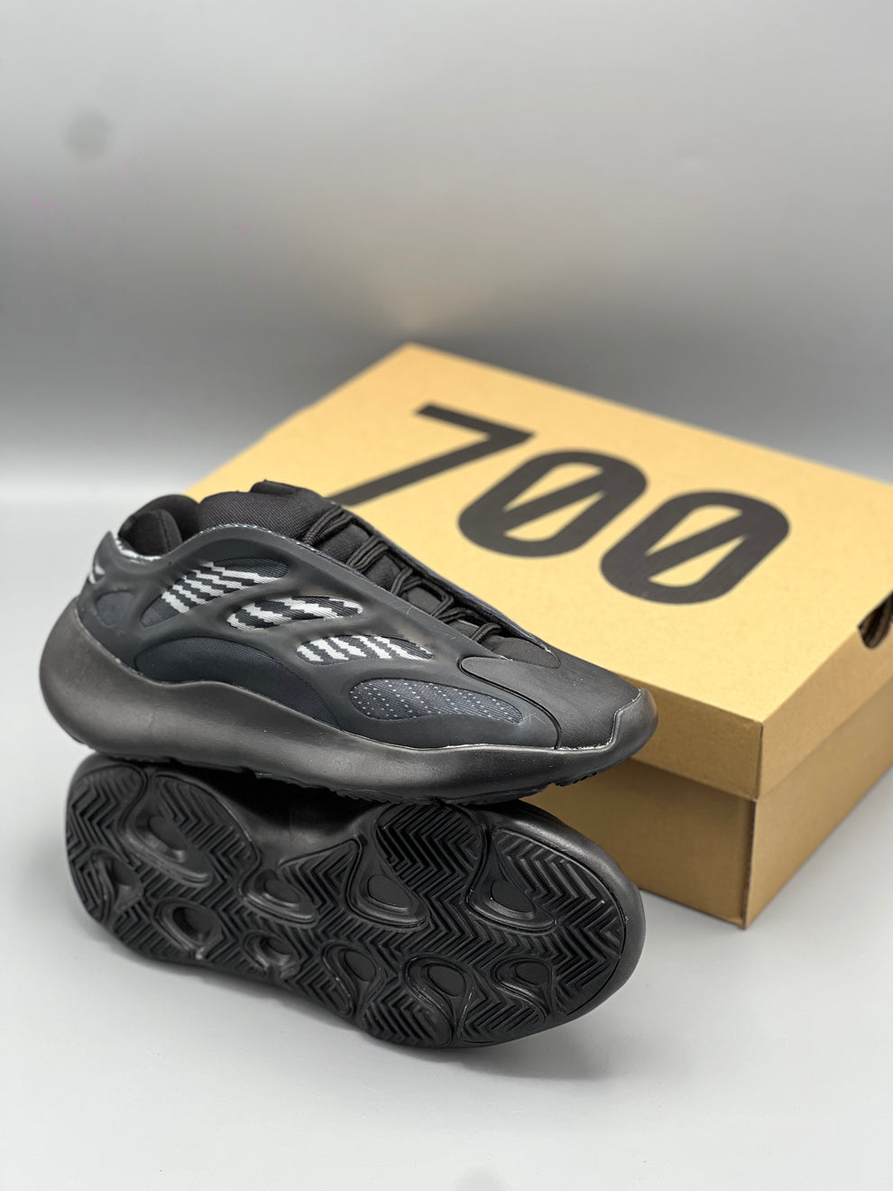 ADS® Yeezy 700 V3 "Alvah"