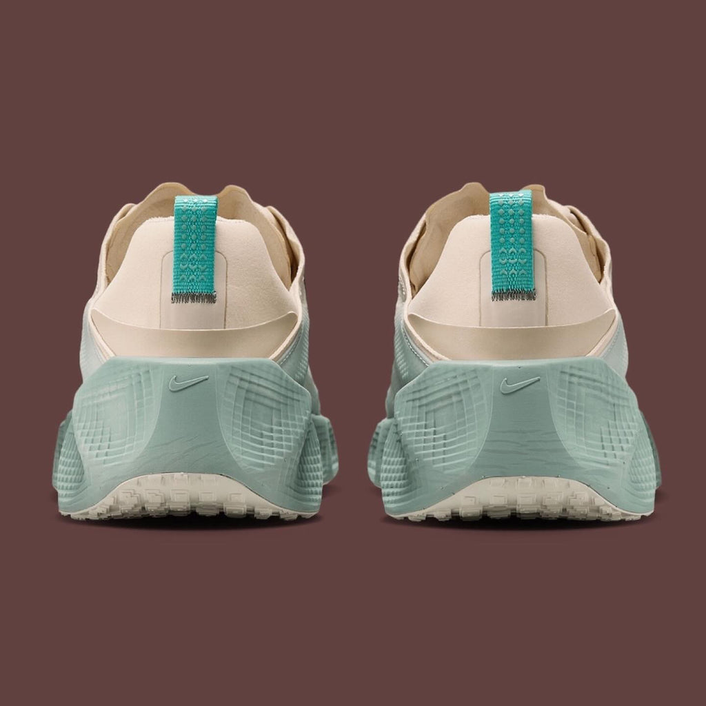 NK® ZoomX Invincible Run 3 "Sail/Mint Foam"