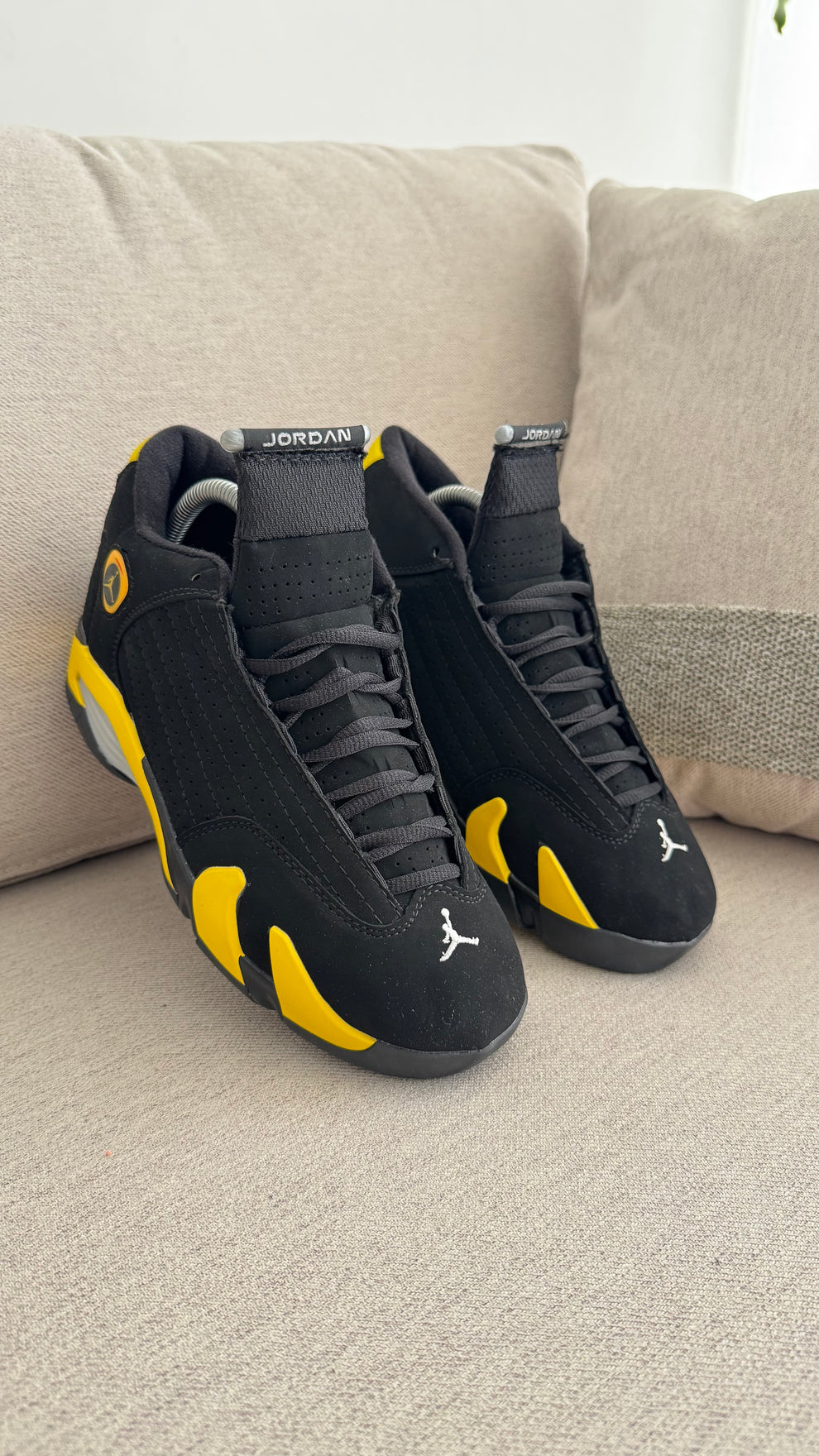 NK® Air JRDN 14 Retro "Thunder" "Black/Tour Yellow"