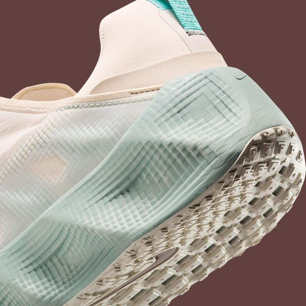 NK® ZoomX Invincible Run 3 "Sail/Mint Foam"