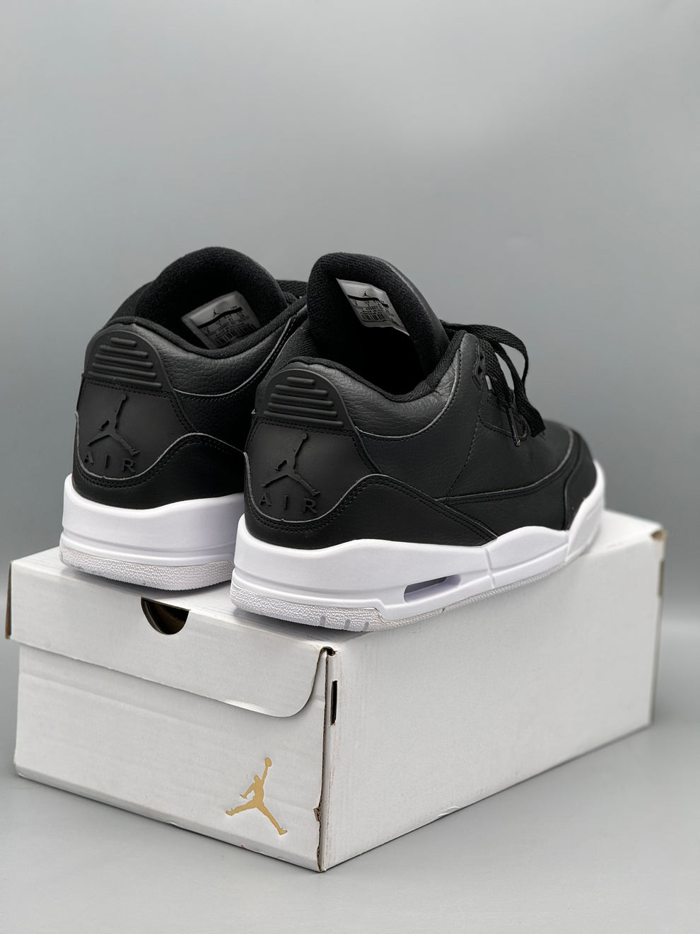 NK® Air JRDN 3 Retro "Black/White" "Black/White"