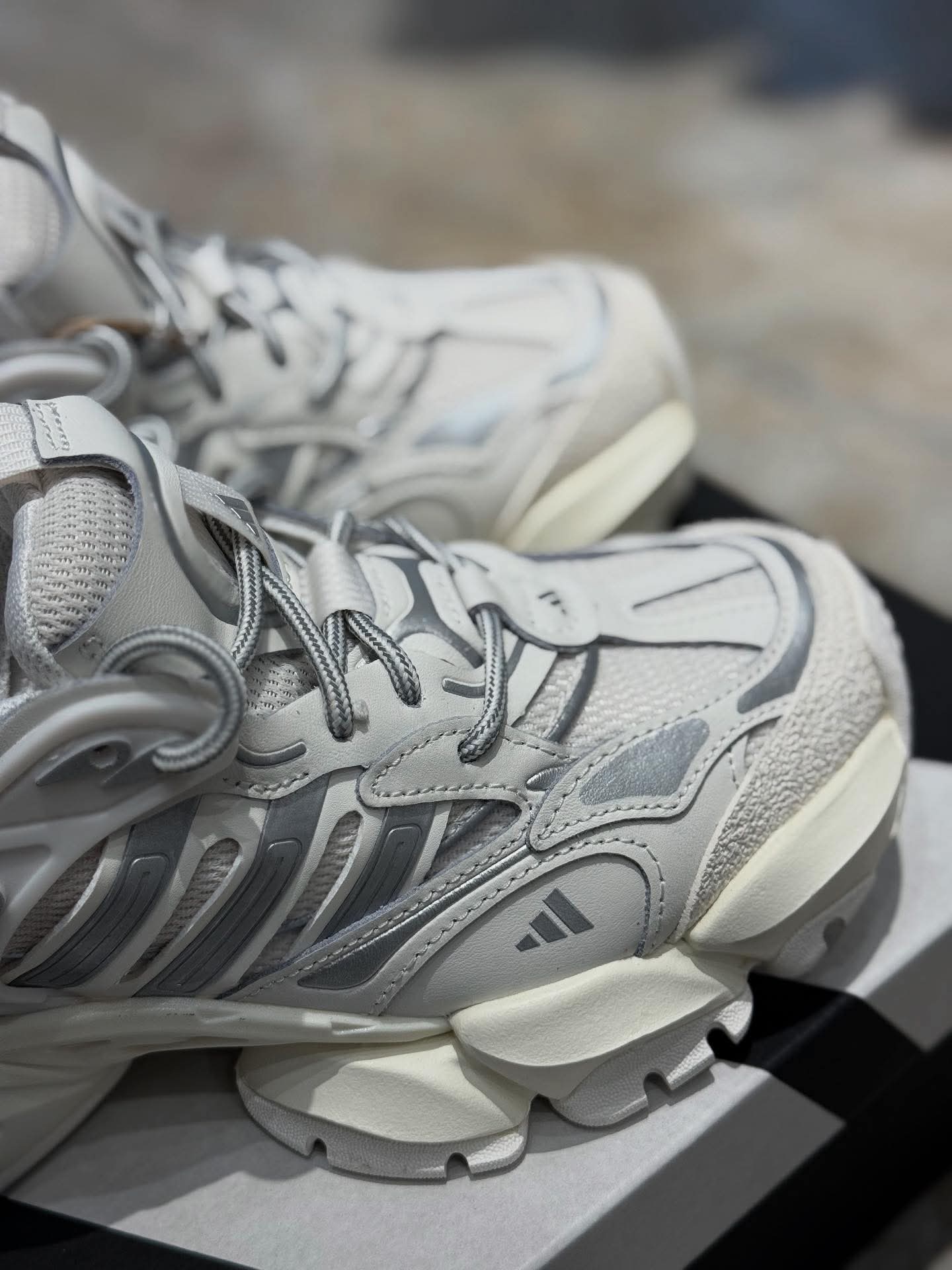 ADS® XLG RUNNER WHITE PLATINUM