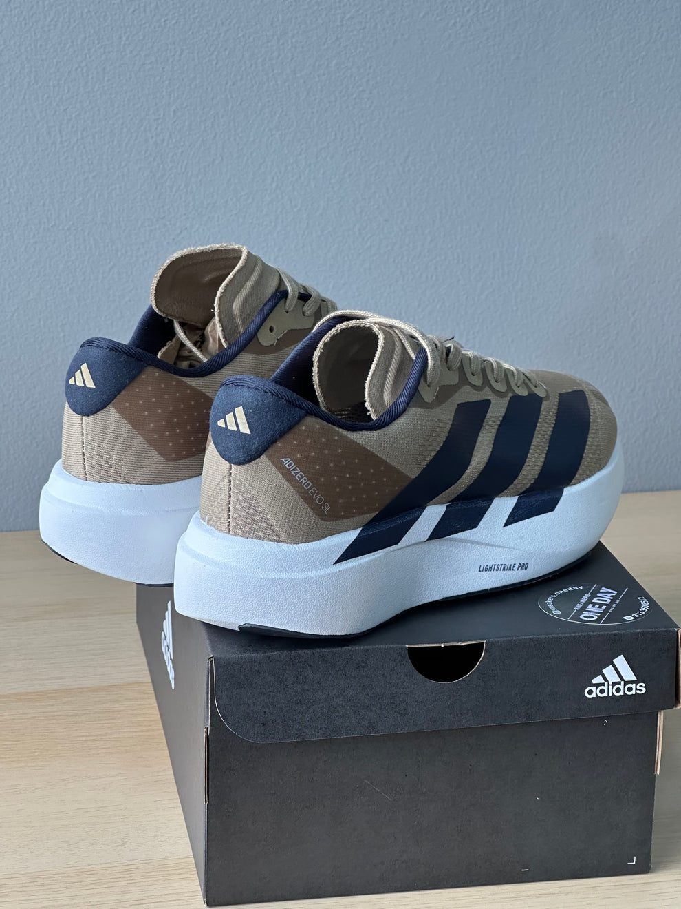 ADS® Adizero Evo SL "Wonder Beige/Night Indigo"