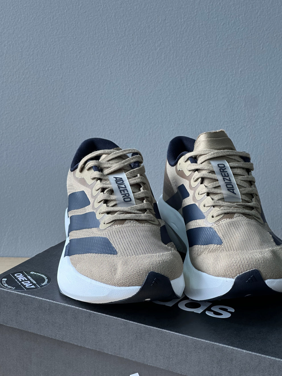 ADS® Adizero Evo SL "Wonder Beige/Night Indigo"