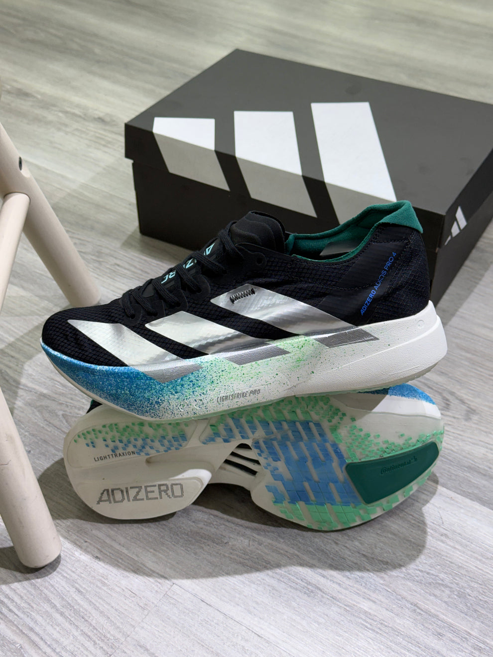 ADS® Adizero Adios Pro 4 "Core Black / Silver Metallic"