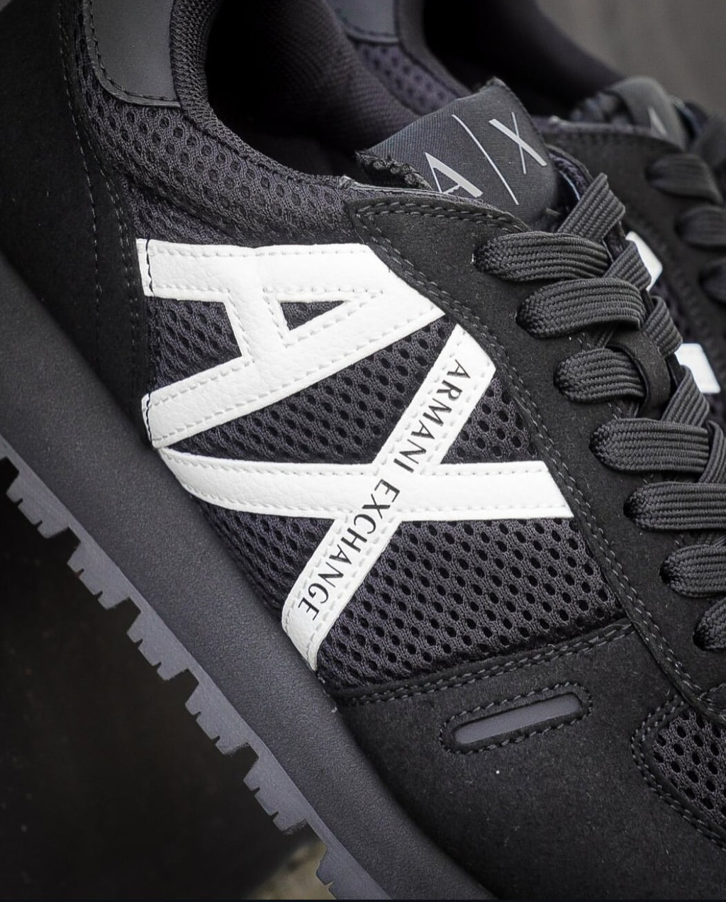 AX® XUX001 (Black & White)