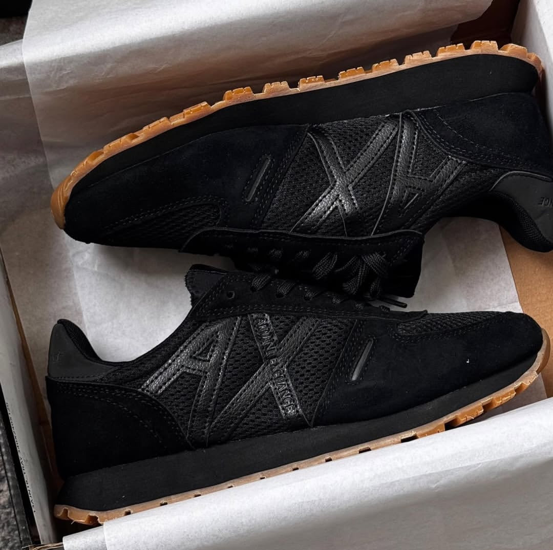 AX® XUX001 "Triple Black & Gum"