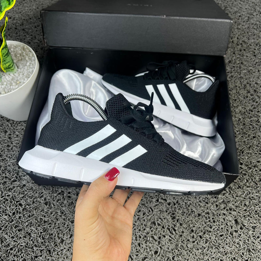 ADS® Swift Run "Black/White"