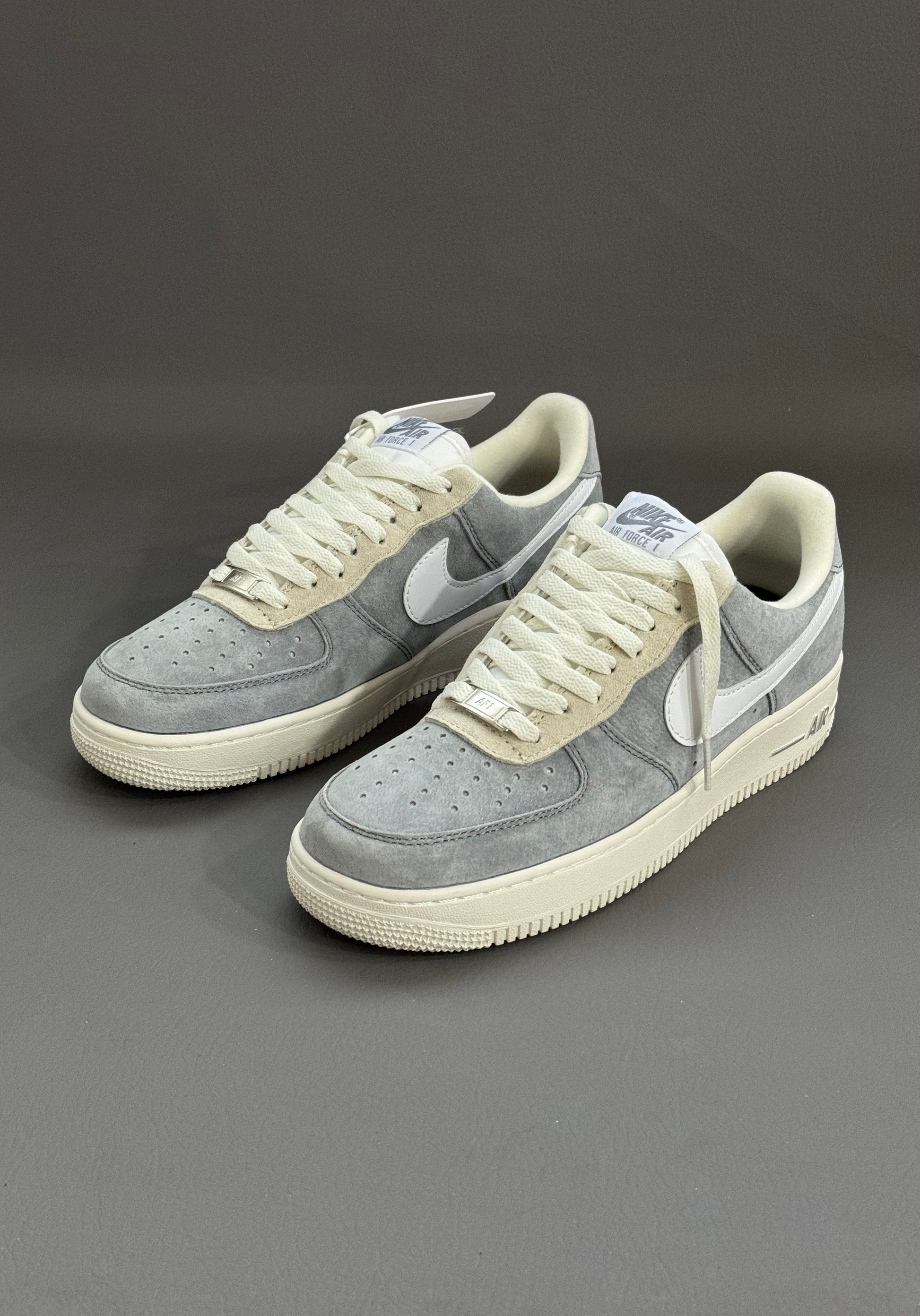NK® Air Force 1 Low "Grey / Sail"