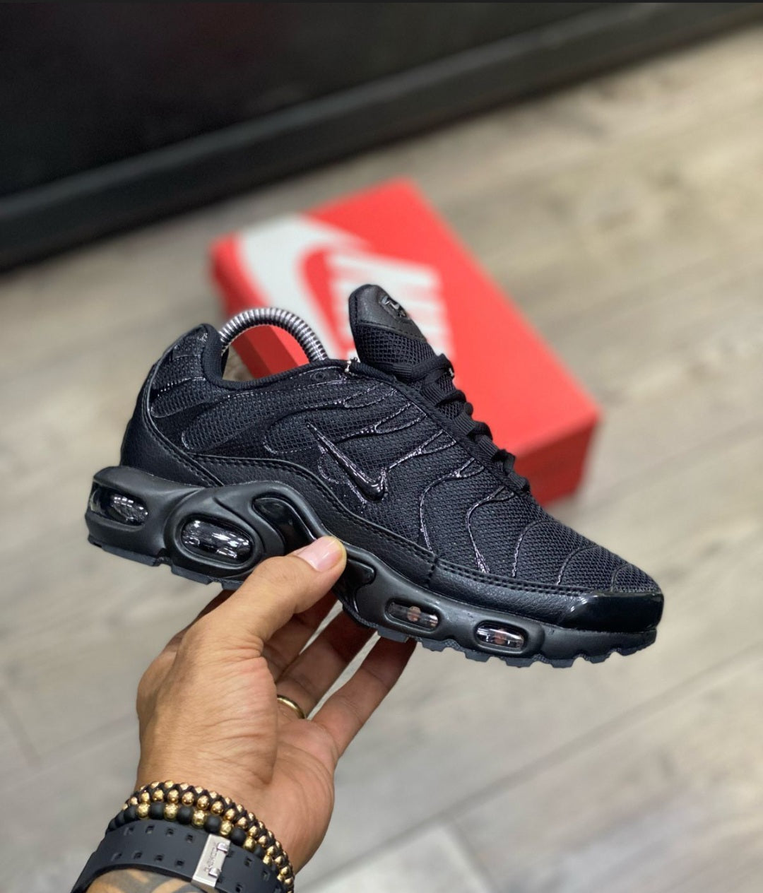 NK® Air Max Plus "Black"