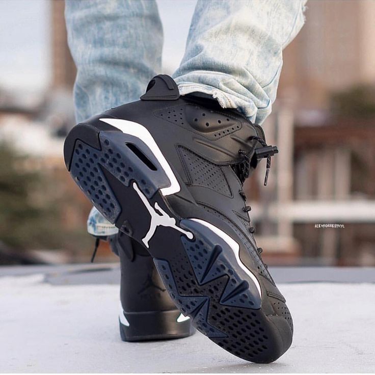 JRDN® 6 Retro "Black Cat"