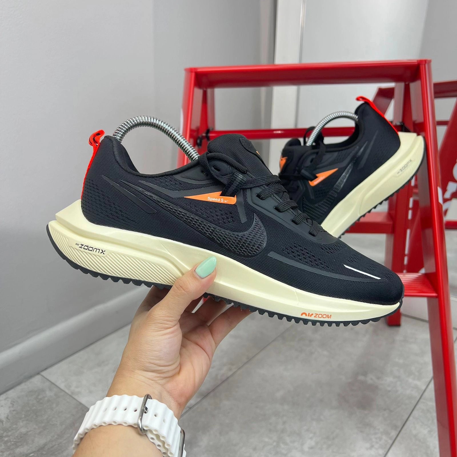 NK® Zoom Speed S "Black / Orange"