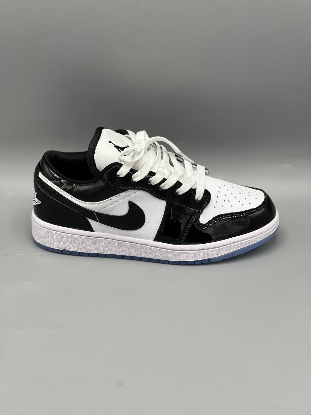 NK® Air JRDN 1 Low SE "Concord"