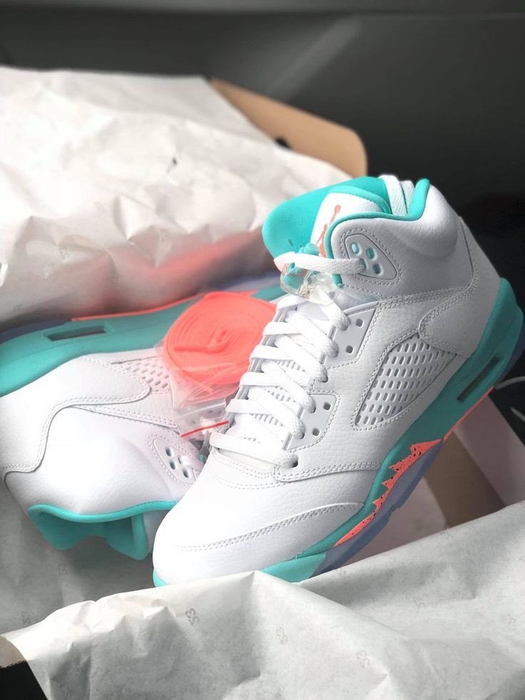 JRDN® Air 5 Retro "Light Aqua"