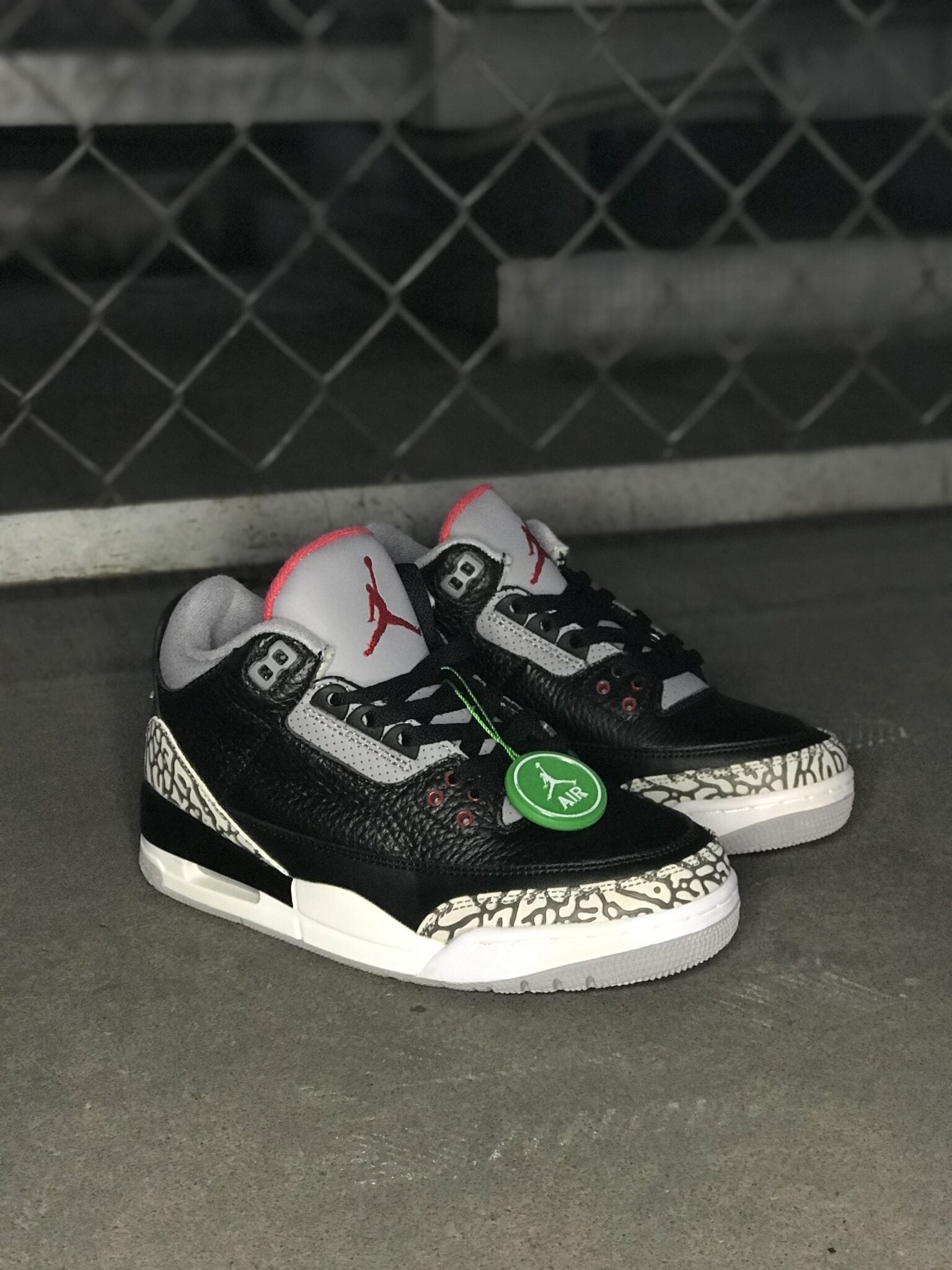 JRDN® 3 Retro "Black Cement"