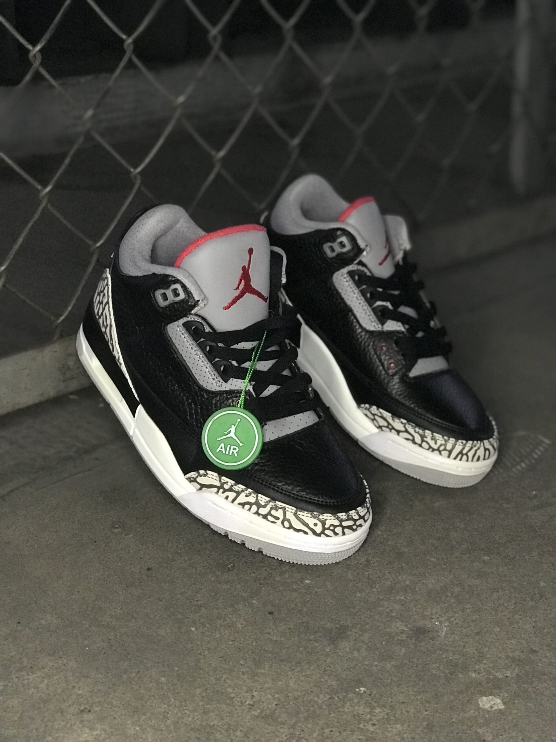 JRDN® 3 Retro "Black Cement"