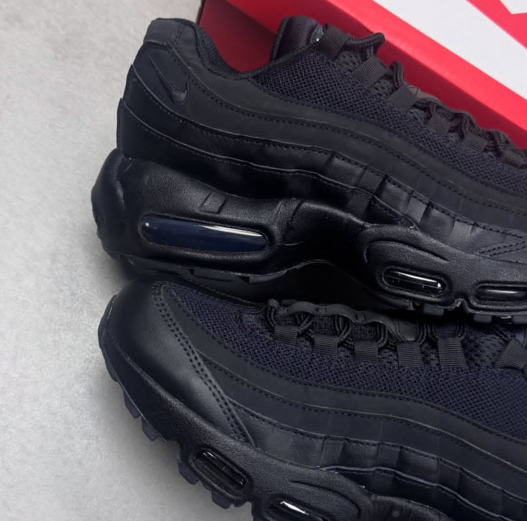 NK® Air Max 95 "Triple Black"