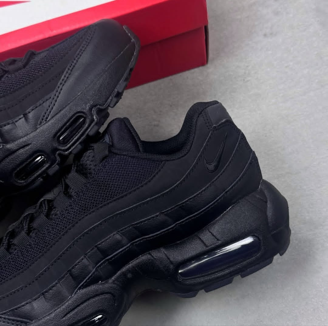 NK® Air Max 95 "Triple Black"