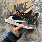 NK® Scott x Air jrdn 1 Low OG "Mocha"