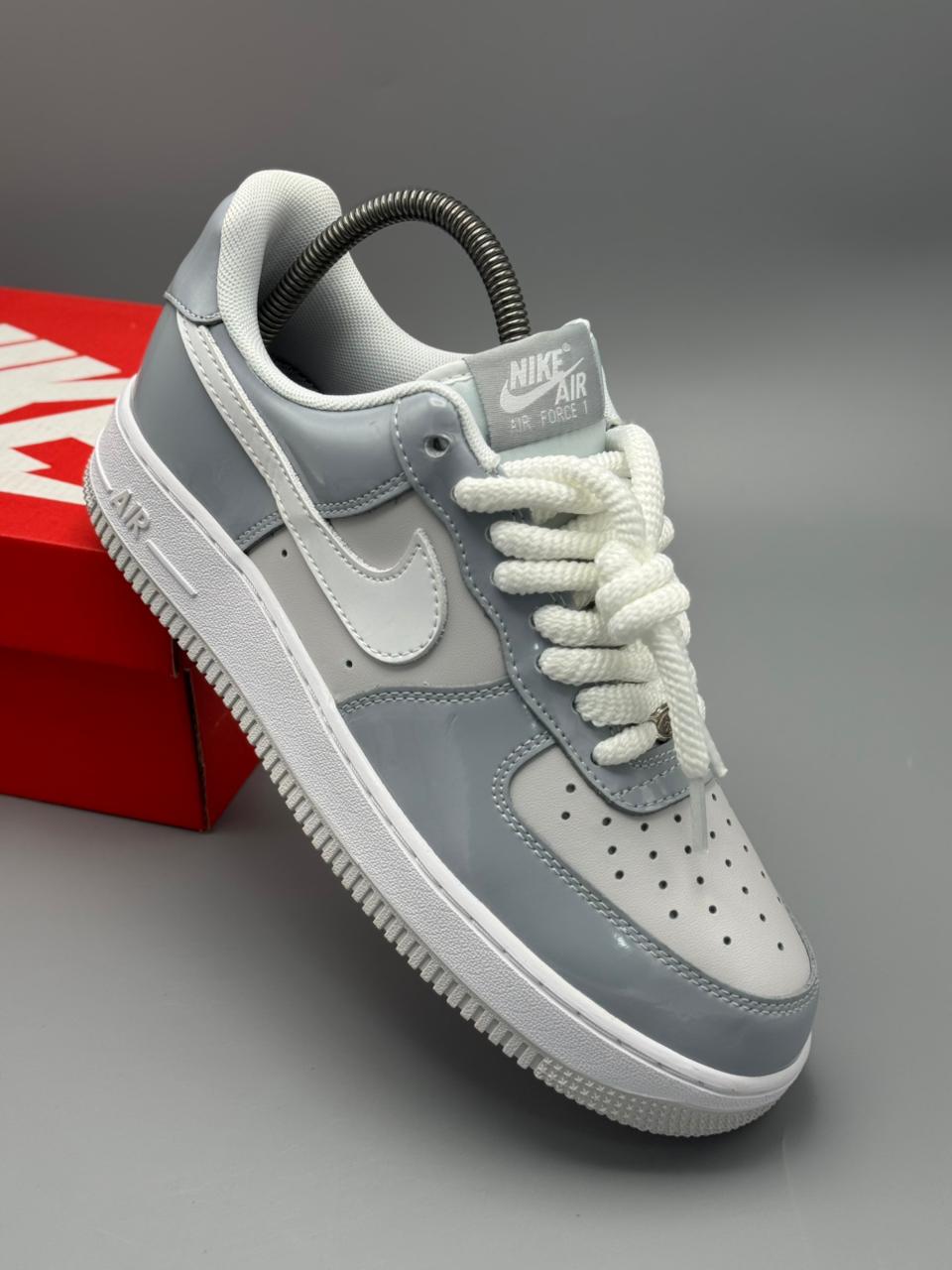 NK® AirForce 1 low '07 LV8 Grey