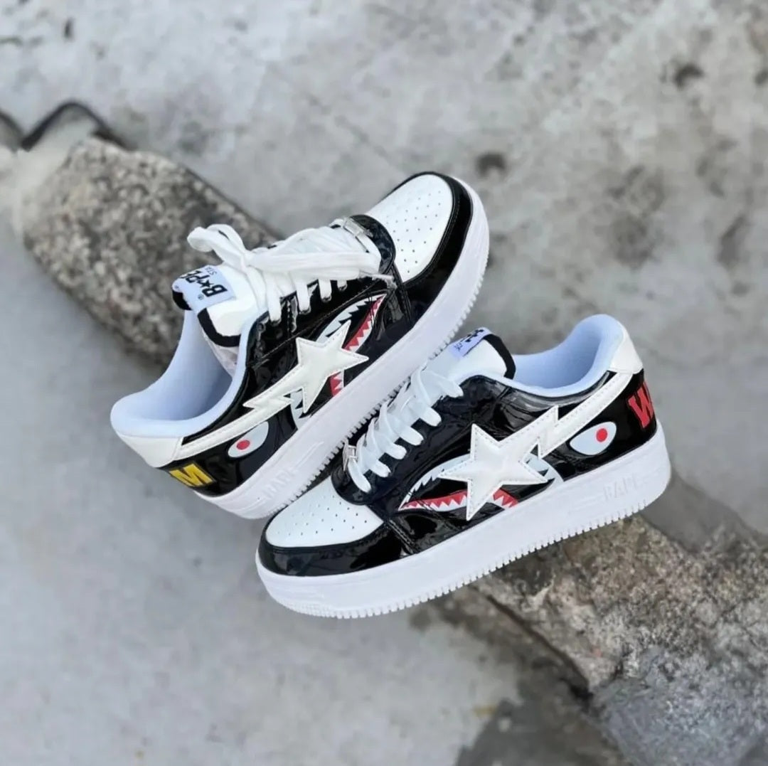 BP® A BATHING APE® Tenis Shark