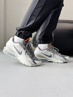 NK® AirMax Pulse Roam