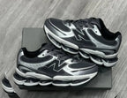 NB® Abzorb 2000 Black-Silver Metallic