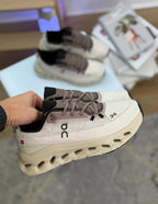 ONCLD® Cloudtilt "White / Sand"
