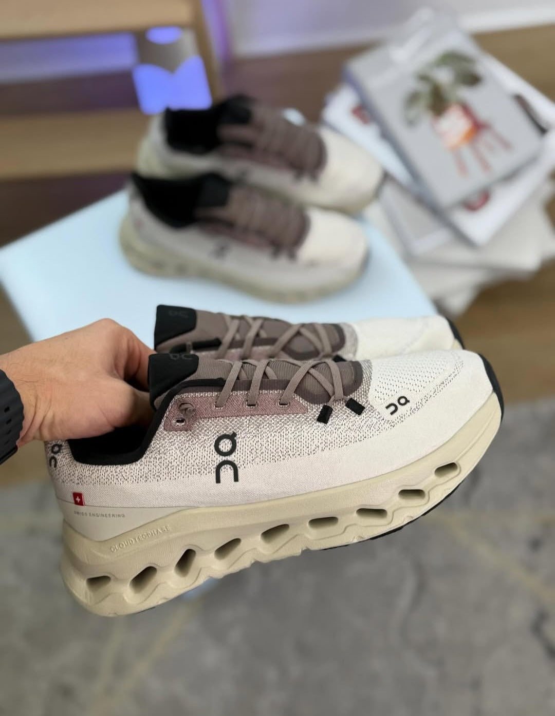 ONCLD® Cloudtilt "White / Sand"