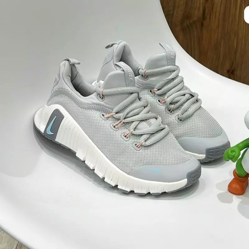 NK® Free Metcon 6 "Grey"
