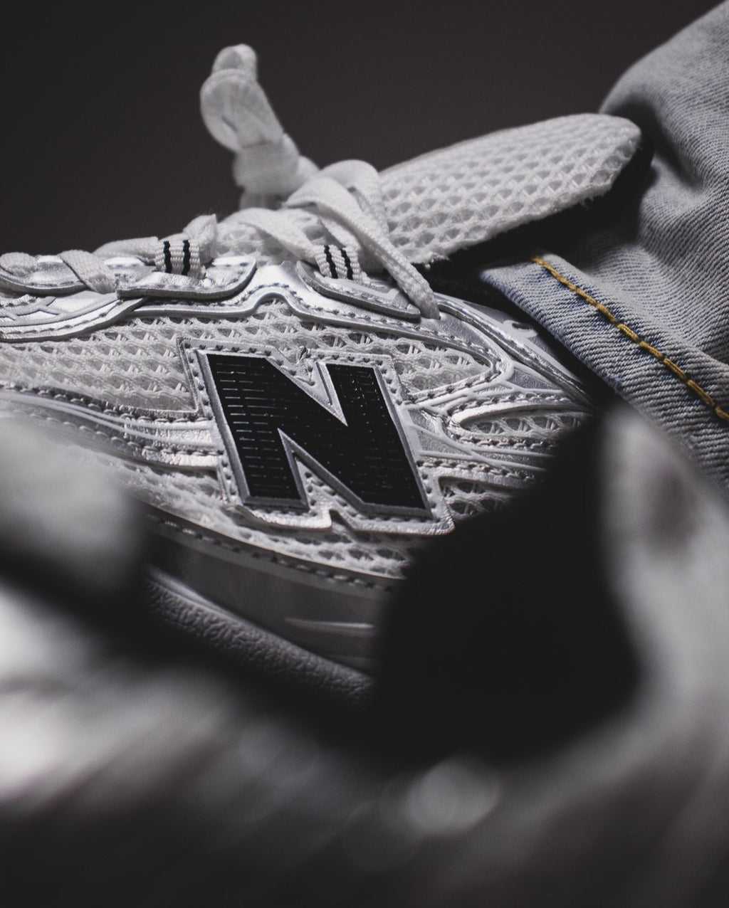 NB® 740 "White Silver/Metallic Black"