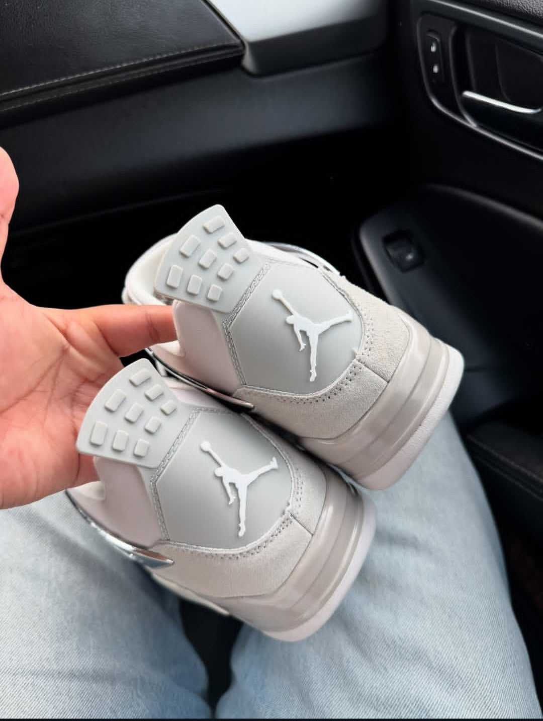 JRDN® Air 4 Retro "Frozen Moments"