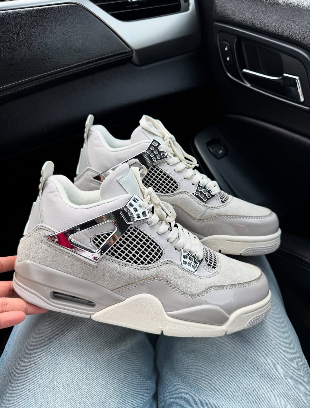 JRDN® Air 4 Retro "Frozen Moments"