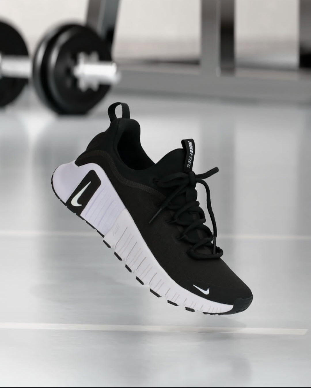NK® Free Metcon 6 "Black / White"