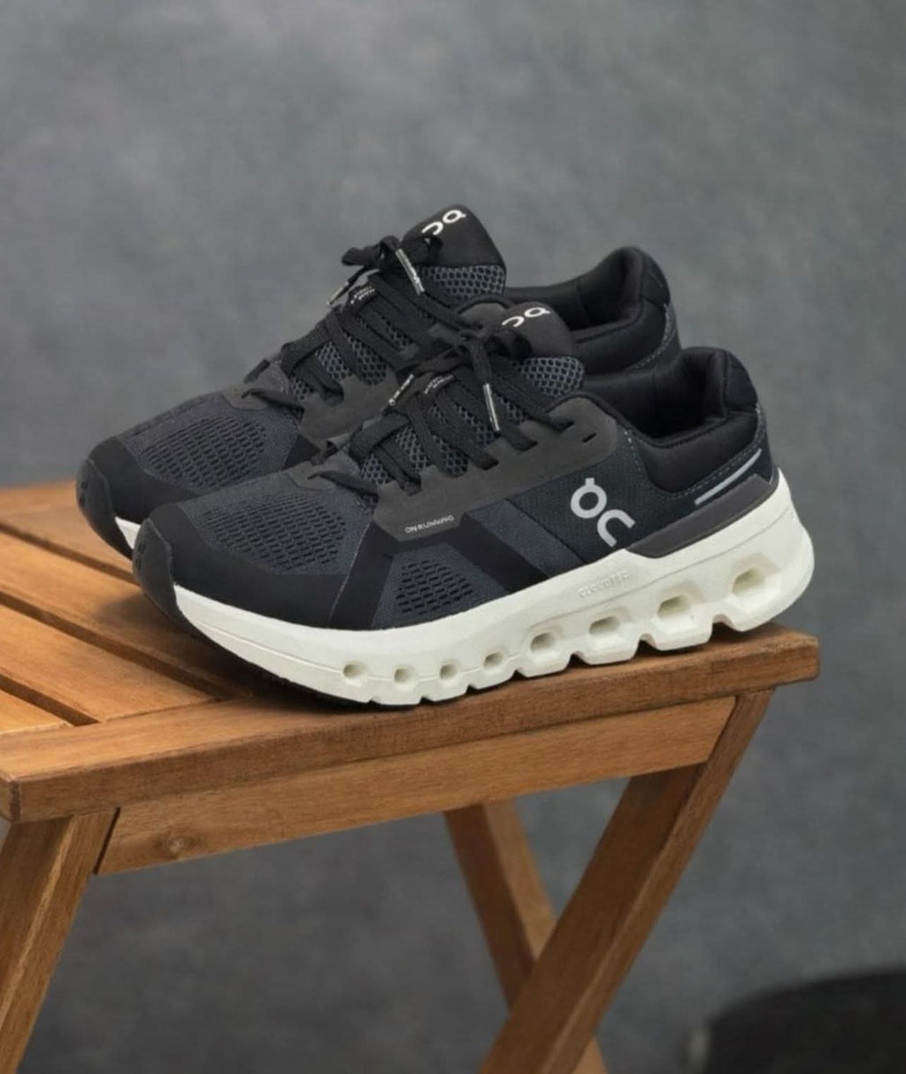 ONCLD® Cloudsurfer "All Black / White"