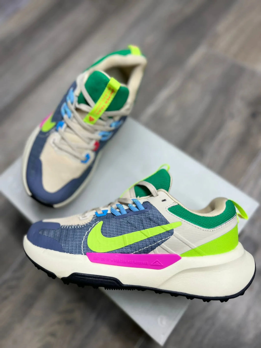 NK® Juniper Trail 2 "Sand / Navy / Volt"